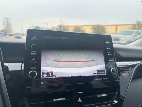Used 2021 Toyota Camry XSE w/ Cold Weather Package image 10