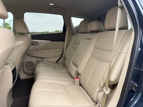 Used 2018 Nissan Murano SL FWD image 9