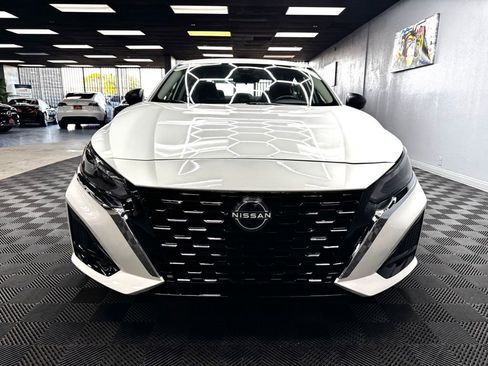 Used 2024 Nissan Altima 2.5 S FWD image 4
