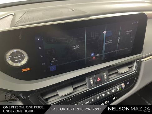 Used 2023 Lexus ES 350 F Sport w/ Accessory Package (Z2) image 29