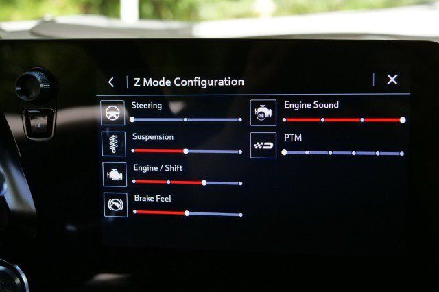 Used 2023 Chevrolet Corvette Stingray Premium Conv w/ Z51 Performance Package RWD image 31