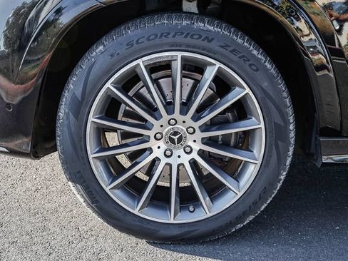 Used 2024 Mercedes-Benz GLE 450 4MATIC image 11