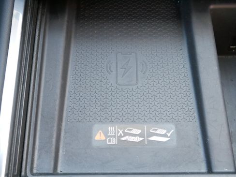 Certified 2024 GMC Acadia Denali image 22