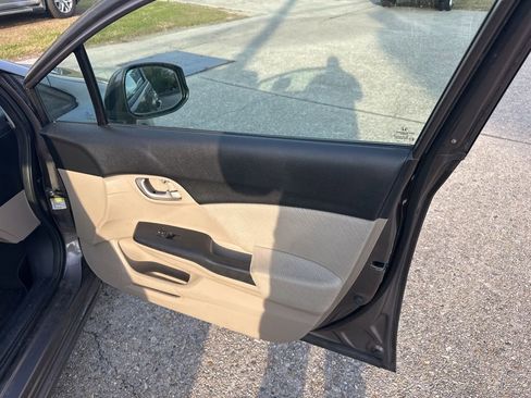 Used 2013 Honda Civic LX image 11