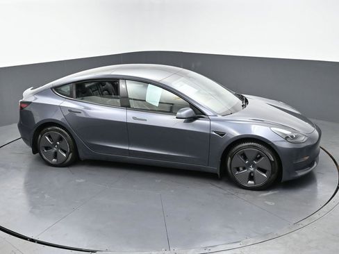 Used 2023 Tesla Model 3 Standard Range image 42