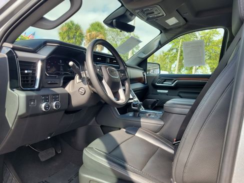 Used 2024 GMC Sierra 1500 Denali w/ Technology Package image 9