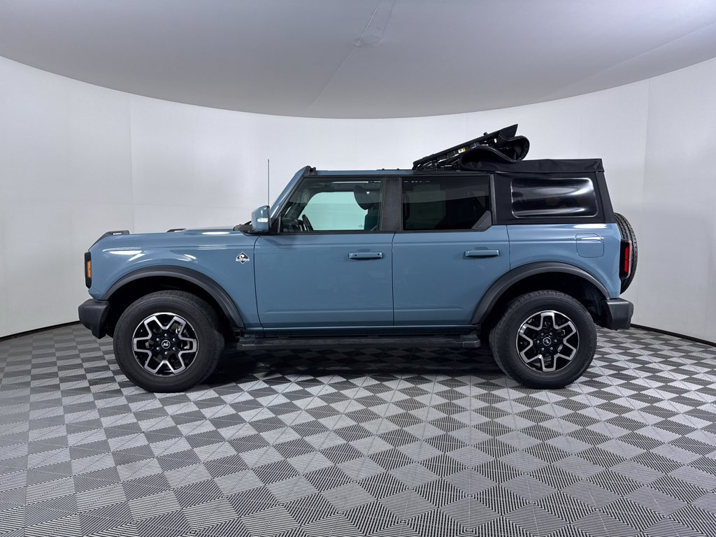 Used 2022 Ford Bronco Outer Banks AWD/4WD image 14