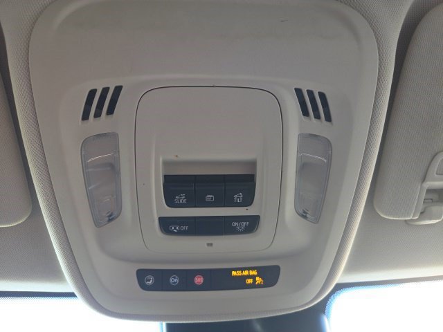 Used 2021 Buick Envision Essence FWD image 35