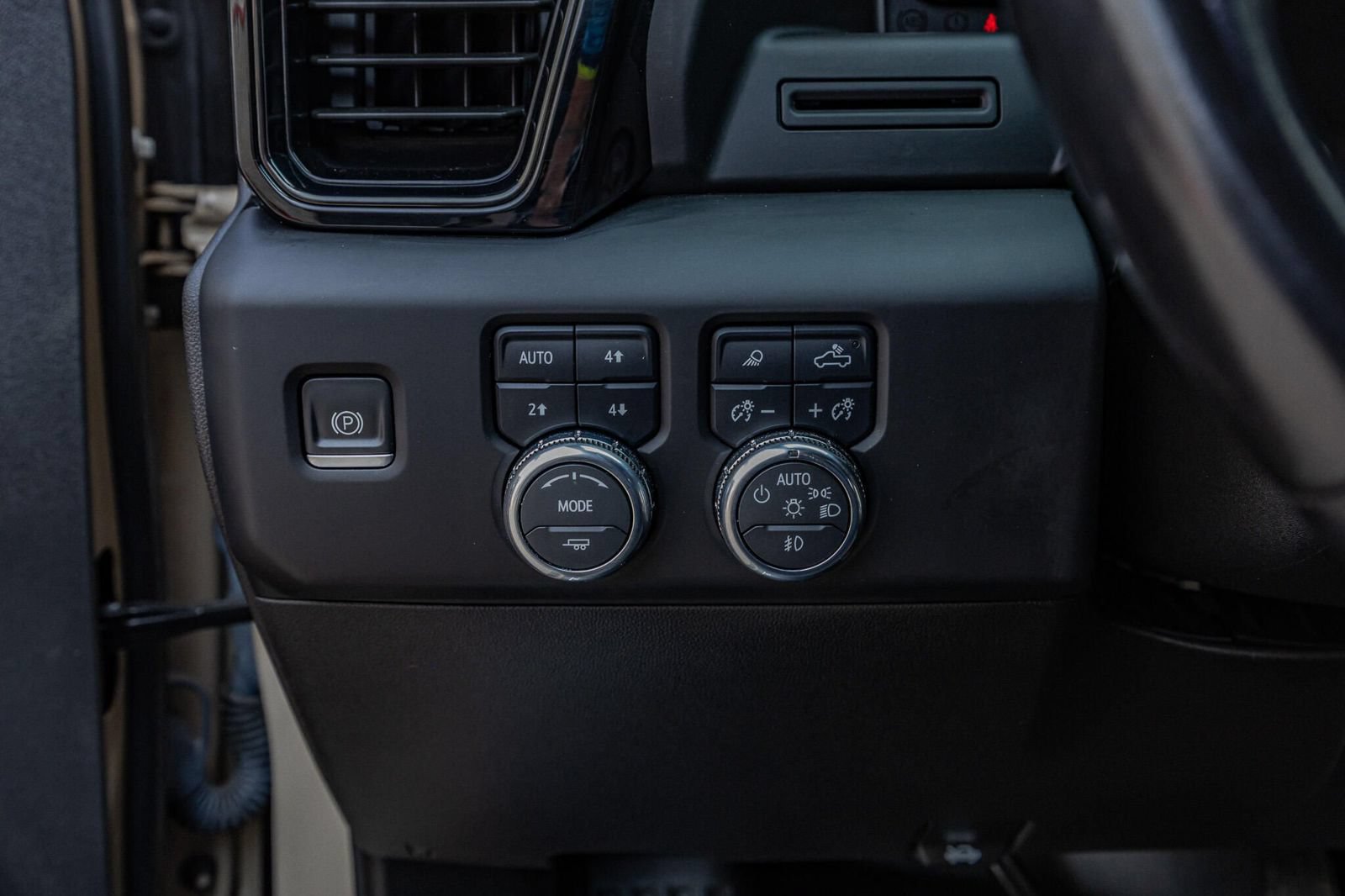 Used 2022 GMC Sierra 1500 AT4 w/ AT4 Preferred Package AWD/4WD image 22