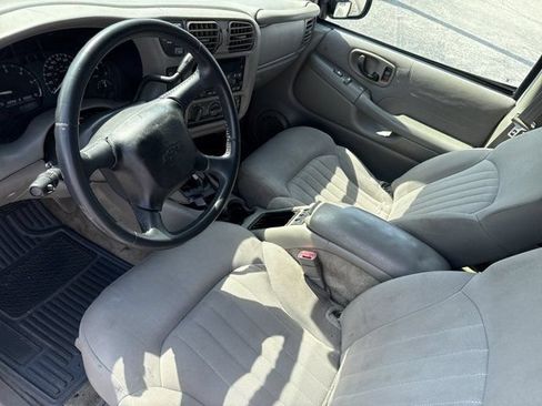 Used 2004 Chevrolet Blazer LS w/ Preferred Equipment Group AWD/4WD image 10