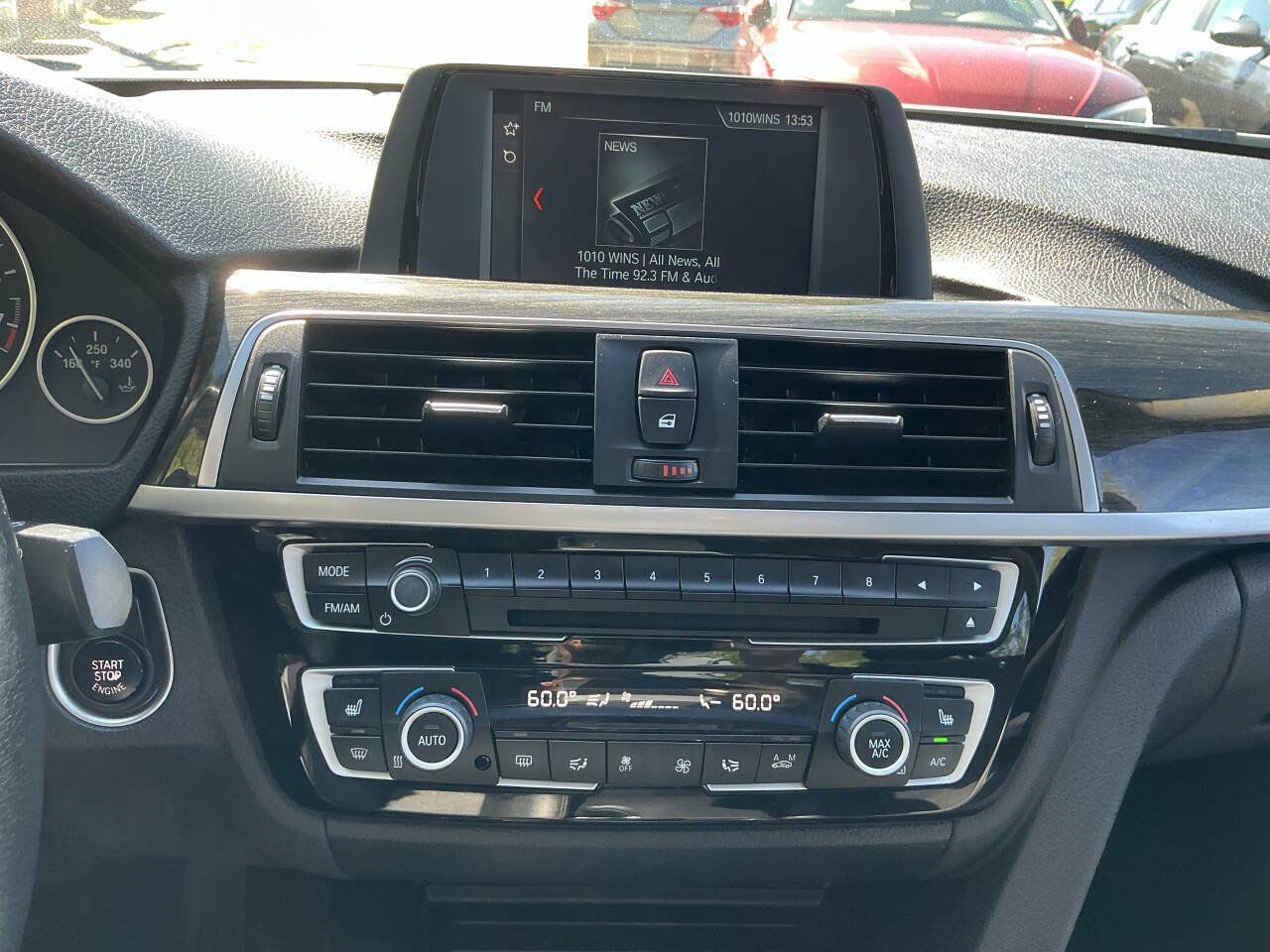 Used 2018 BMW 320i xDrive Sedan AWD/4WD image 27