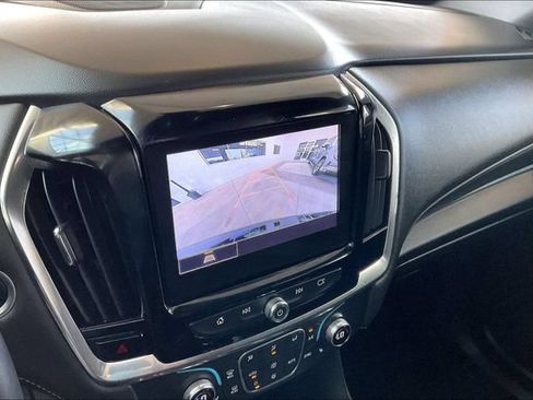 Used 2023 Chevrolet Traverse LT AWD/4WD image 11