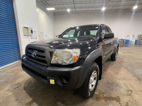 Used 2010 Toyota Tacoma 4x4 Access Cab V6 image 3