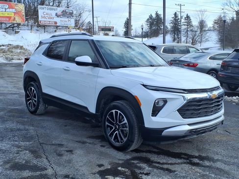 Used 2025 Chevrolet TrailBlazer LT image 5