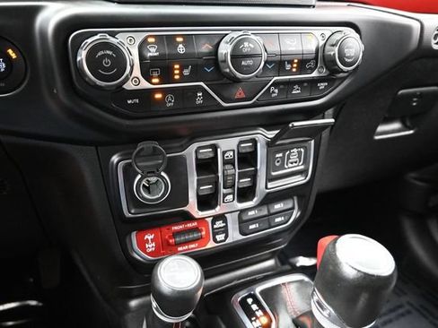 Used 2021 Jeep Gladiator Rubicon AWD/4WD image 45