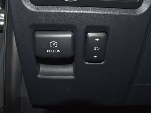 Used 2021 Ford F150 Lariat w/ Equipment Group 502A High AWD/4WD image 17