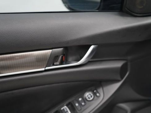 Used 2022 Honda Accord Sport image 10