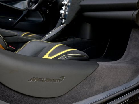 Used 2023 McLaren 720S Performance image 29