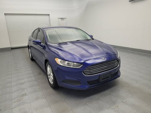 Used 2016 Ford Fusion SE FWD image 13