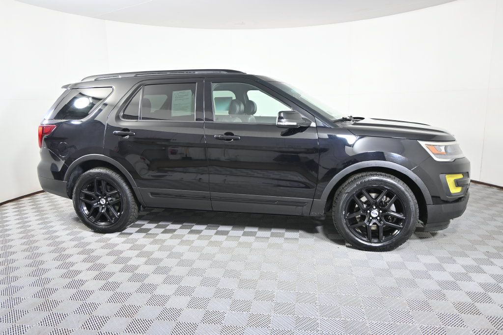 Used 2017 Ford Explorer Sport AWD/4WD image 8