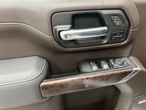 Used 2022 GMC Sierra 3500 Denali w/ Denali Ultimate Package AWD/4WD image 24