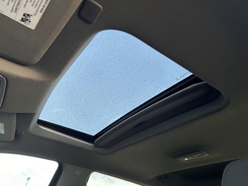 Used 2022 Chevrolet Silverado 1500 LT Trail Boss w/ LT Trail Boss Premium Package image 11