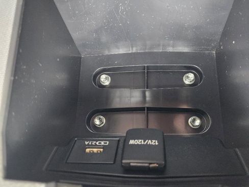 Used 2020 Toyota Corolla LE image 18