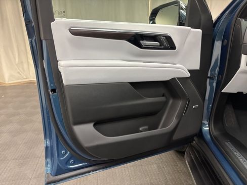 New 2026 Chevrolet Tahoe Premier w/ Sun And Tow Package image 23