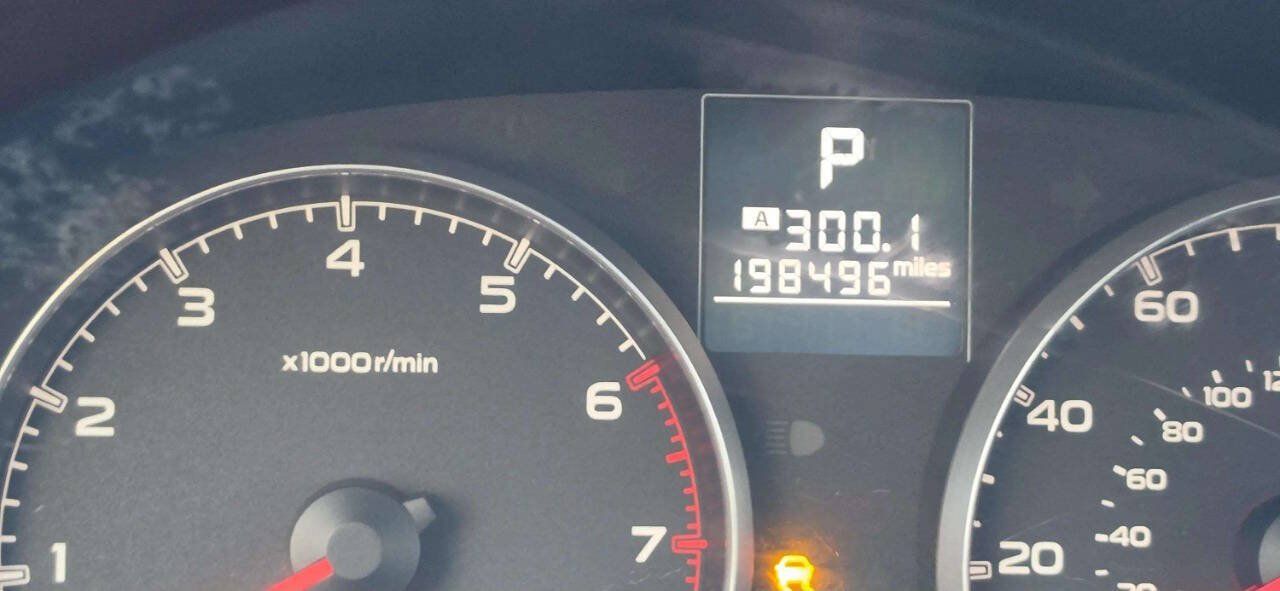 Used 2013 Subaru Outback 2.5i Premium w/ Popular Pkg 1B AWD/4WD image 9