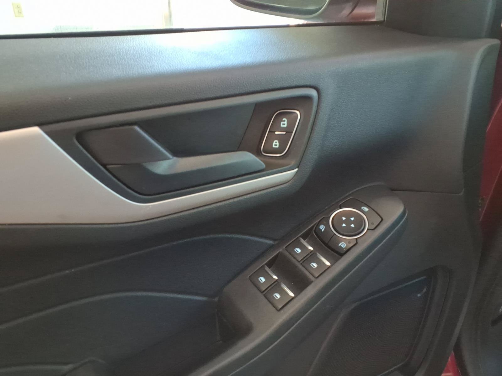 Used 2022 Ford Escape SE w/ Convenience Package AWD/4WD image 13