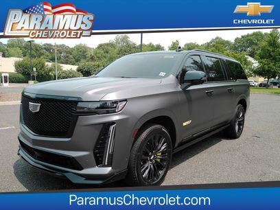 Used 2024 Cadillac Escalade ESV V w/ LPO, ONYX Package