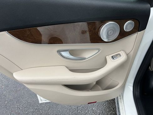 Certified 2018 Mercedes-Benz C 300 Sedan image 21