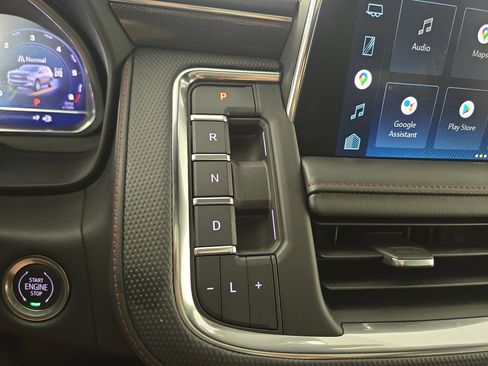 Used 2022 Chevrolet Tahoe RST w/ Luxury Package image 25