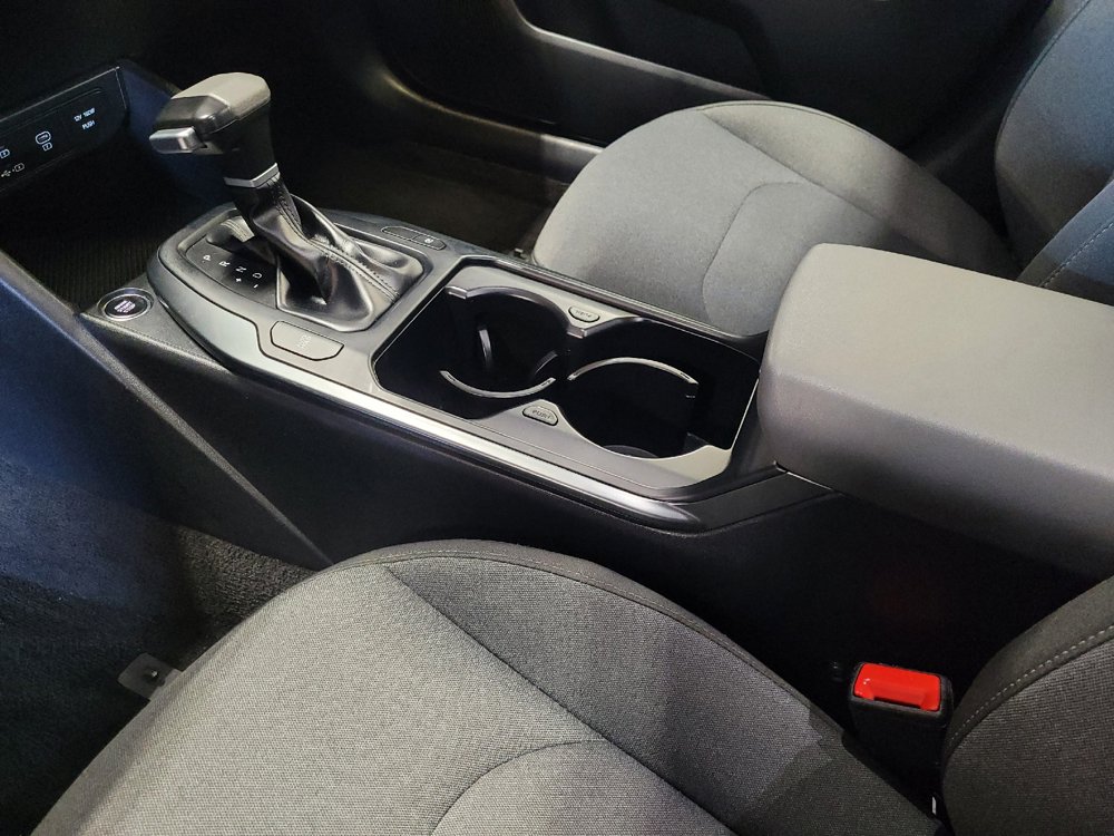 Used 2025 Kia K4 FWD image 26