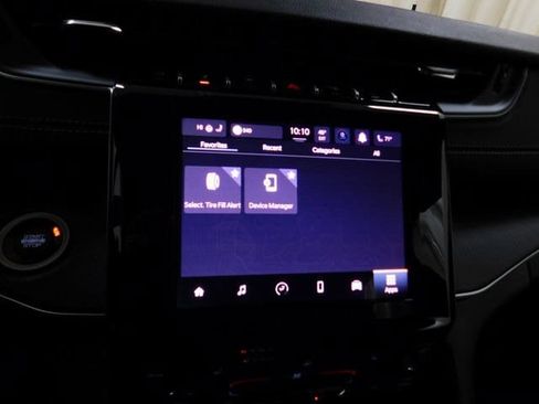 New 2025 Jeep Grand Cherokee Altitude image 31