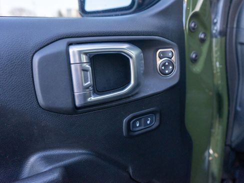 Used 2023 Jeep Wrangler Willys image 12