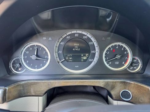 Used 2010 Mercedes-Benz E 350 4MATIC Sedan image 6