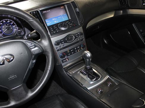 Used 2011 INFINITI G37 Journey w/ Premium Pkg RWD image 15