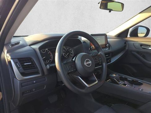 Used 2023 Nissan Rogue SV FWD image 14