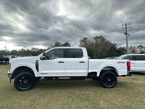Certified 2025 Ford F250 XLT w/ FX4 Off-Road Package image 10