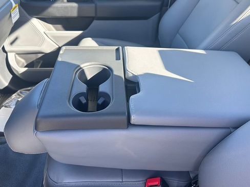 New 2024 Ford F550 4x4 Regular Cab Super Duty image 17