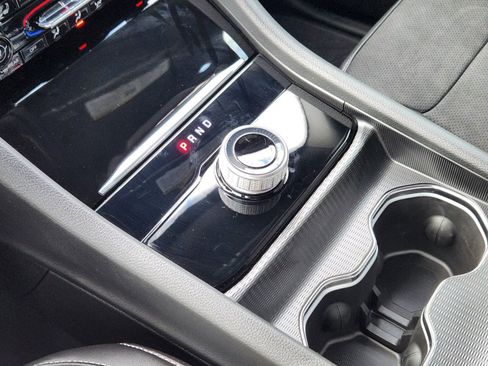 New 2025 Jeep Grand Cherokee Altitude image 16