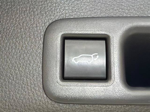 Used 2025 Toyota Highlander XLE AWD/4WD image 20