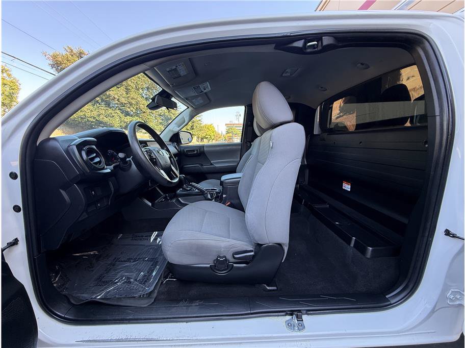Used 2022 Toyota Tacoma SR RWD image 22