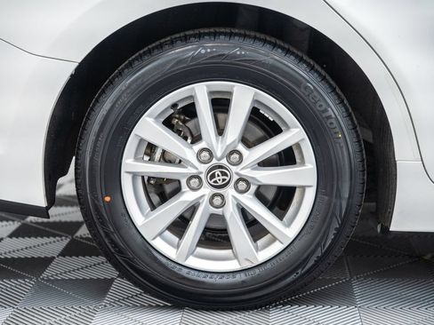 Certified 2025 Toyota Camry LE FWD image 18