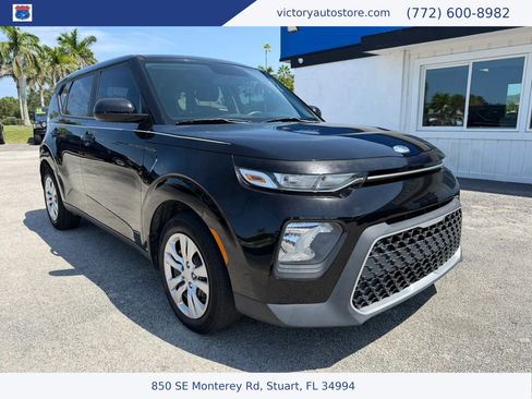 Used 2020 Kia Soul LX FWD image 1