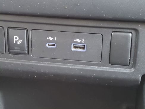 Used 2022 Nissan Frontier S w/ Technology Package image 28