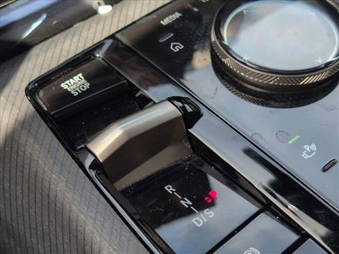 Used 2025 BMW X3 xDrive30i w/ Premium Package image 11