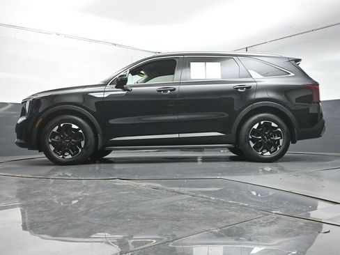 Used 2025 Kia Sorento S FWD image 37