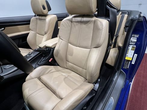 Used 2012 BMW M3 Convertible image 29
